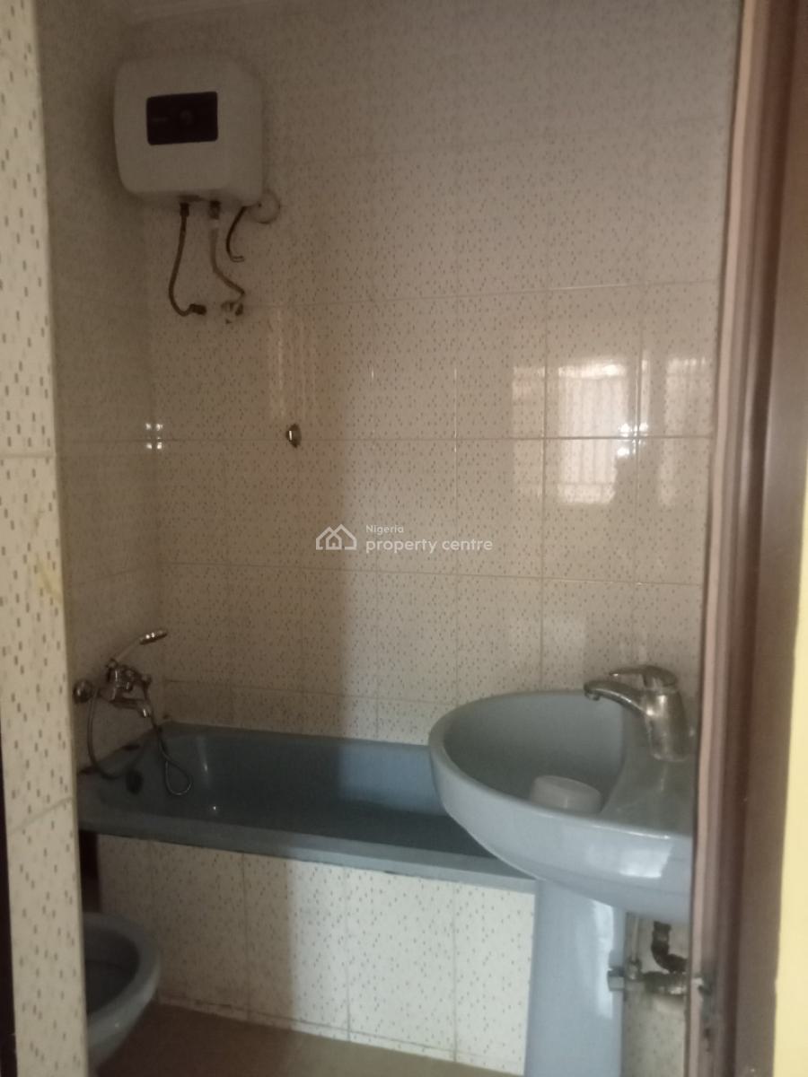 Lovely Ground Floor 3 Bedroom Apartment, Adeniyi Jones, Adeniyi Jones, Ikeja, Lagos, Flat / Apartment for Rent