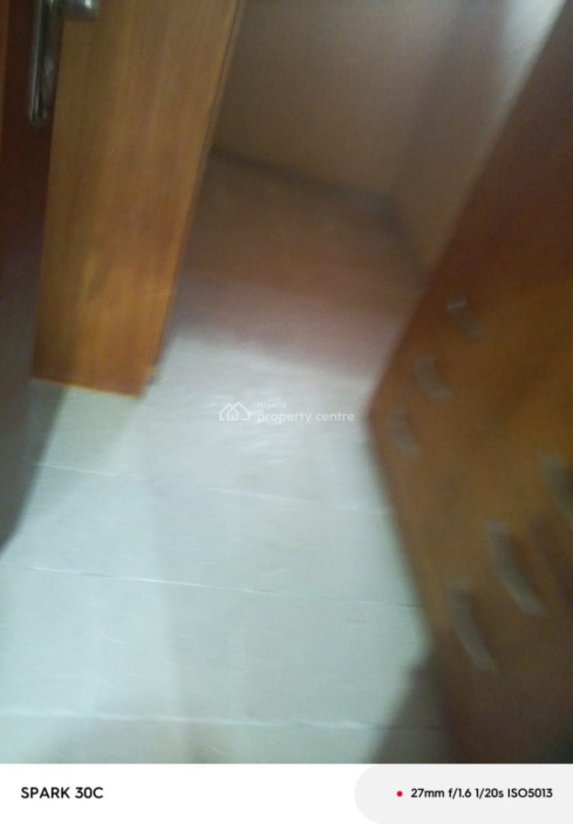 Beautiful 2 Bedroom Flat, Ojodu Berger, Ojodu, Lagos, Flat / Apartment for Rent