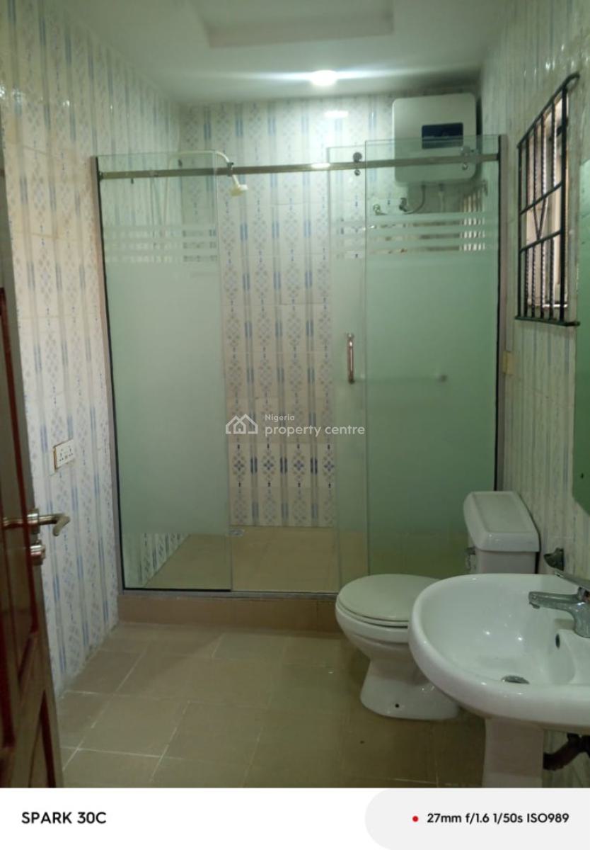Beautiful 2 Bedroom Flat, Ojodu Berger, Ojodu, Lagos, Flat / Apartment for Rent