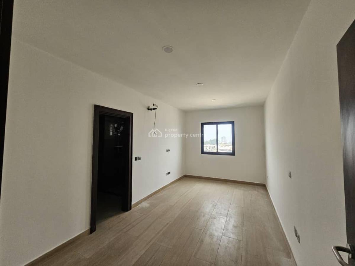 3 Bedroom Penthouse Apartment with 30 Guests Sit Out Terrace, Banana Island Road, Ikoyi, Lagos, Flat / Apartment for Rent
