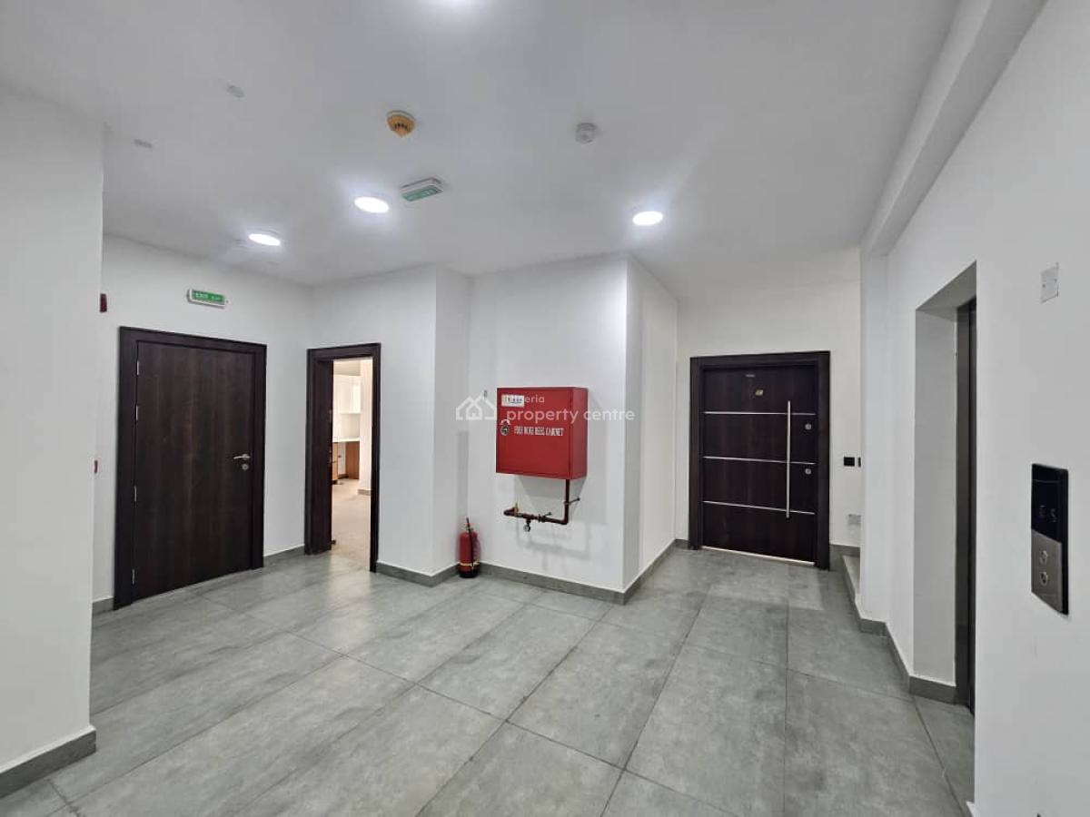 3 Bedroom Penthouse Apartment with 30 Guests Sit Out Terrace, Banana Island Road, Ikoyi, Lagos, Flat / Apartment for Rent