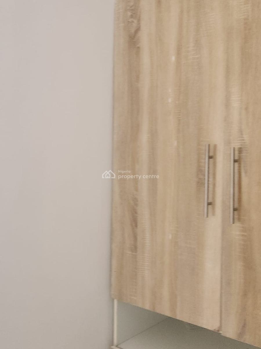 Distress 3 Bedroom Terrace Duplex Suits for Investment, Ikota, Lekki, Lagos, Terraced Duplex for Sale