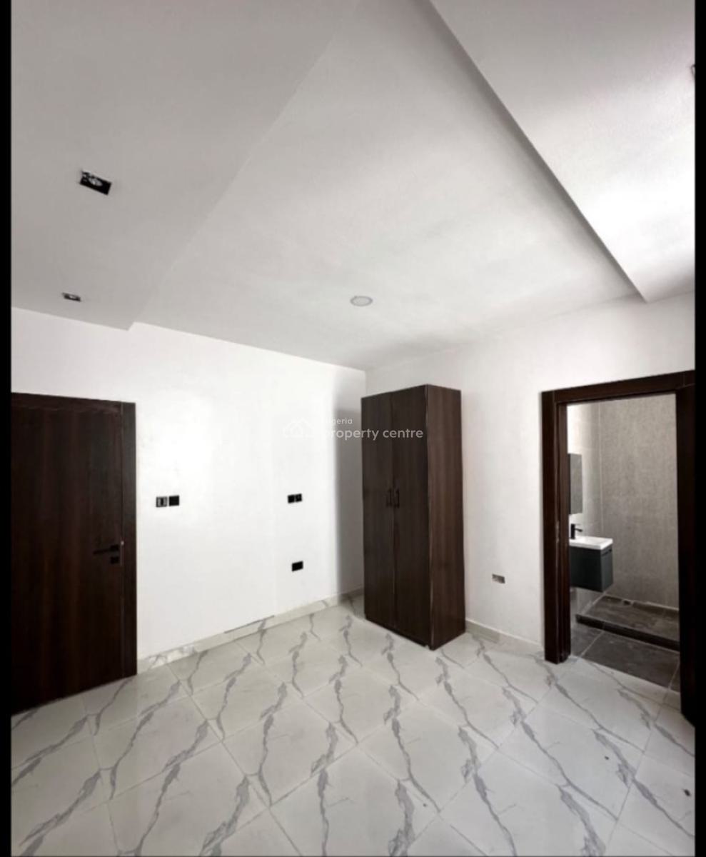 3 Bedroom Apartment, Lekki Phase 1, Lekki, Lagos, Flat / Apartment for Rent