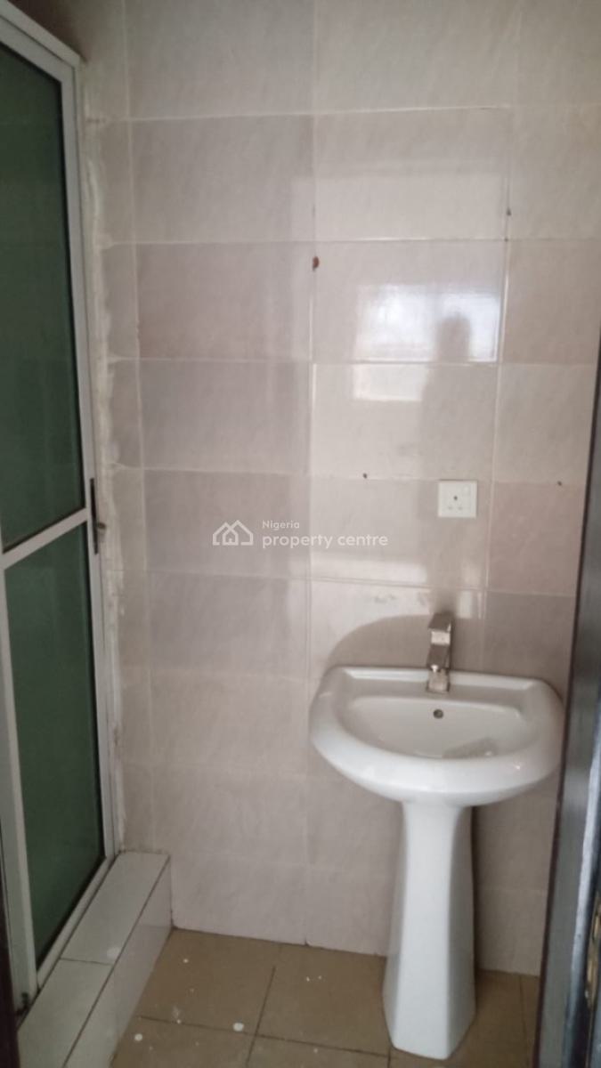 Spacious 3 Bedroom Apartment, Osapa London, Lekki, Lagos, Flat / Apartment for Rent