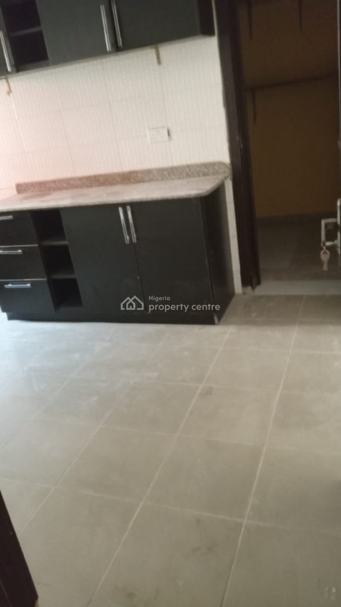Self Service 3 Bedroom on Ground Floor, Osapa, Lekki, Lagos, Flat / Apartment for Rent