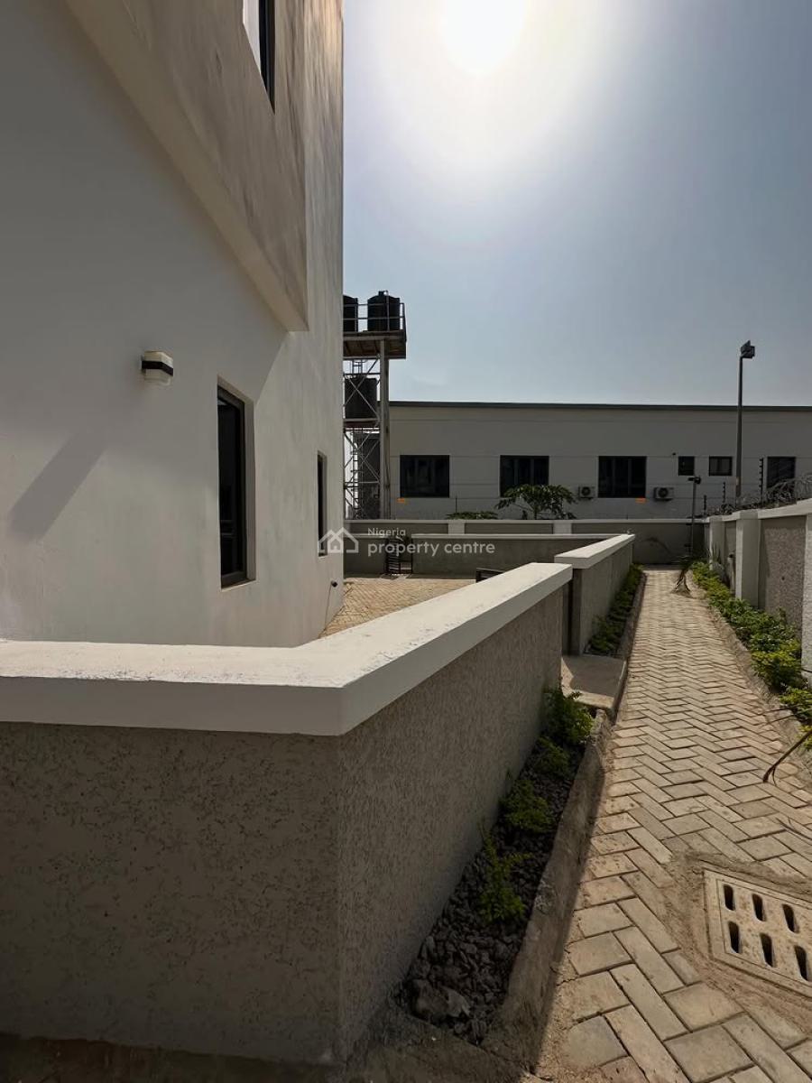 Pristine 4 Bedroom Terrace Duplex with 2 Living Room and a Bq, Jahi, Abuja, Terraced Duplex for Sale