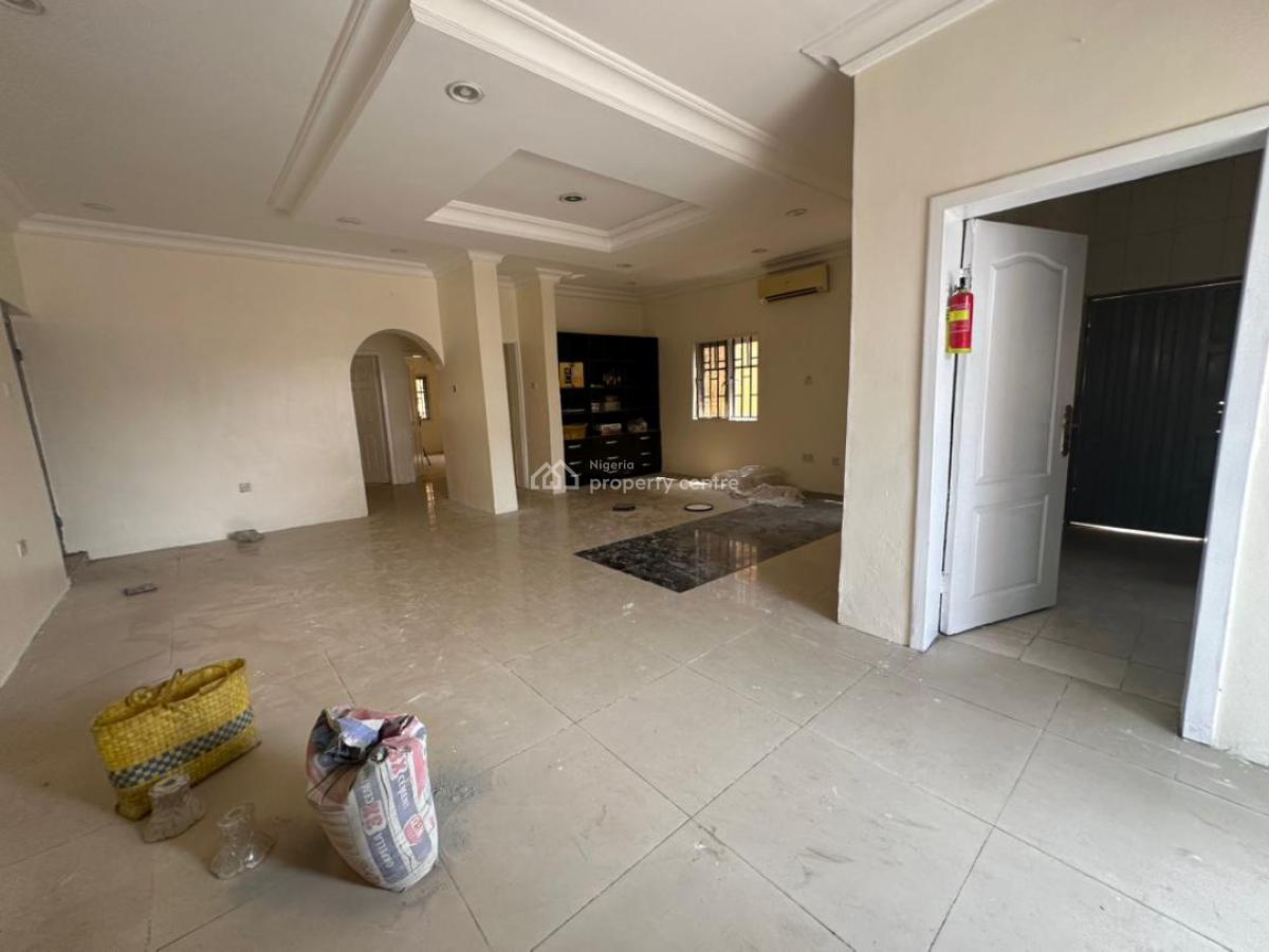 a Spacious 2 Bedroom Flat, Omole Phase 2, Ikeja, Lagos, Flat / Apartment for Rent