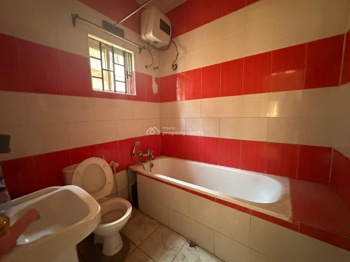 a Spacious 2 Bedroom Flat, Omole Phase 2, Ikeja, Lagos, Flat / Apartment for Rent