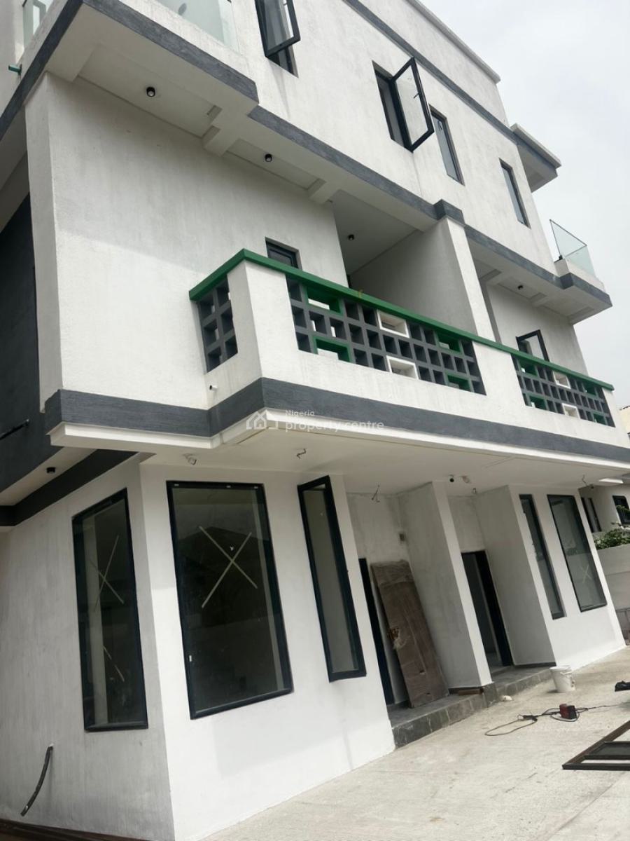 4 Bedroom Semi Duplex with 1 Room Bq, Lekki Phase 1, Lekki, Lagos, House for Sale