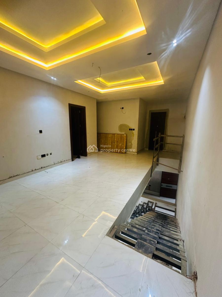 Contemporary 4 Bedroom Maisonette, Maryland, Lagos, Flat / Apartment for Sale