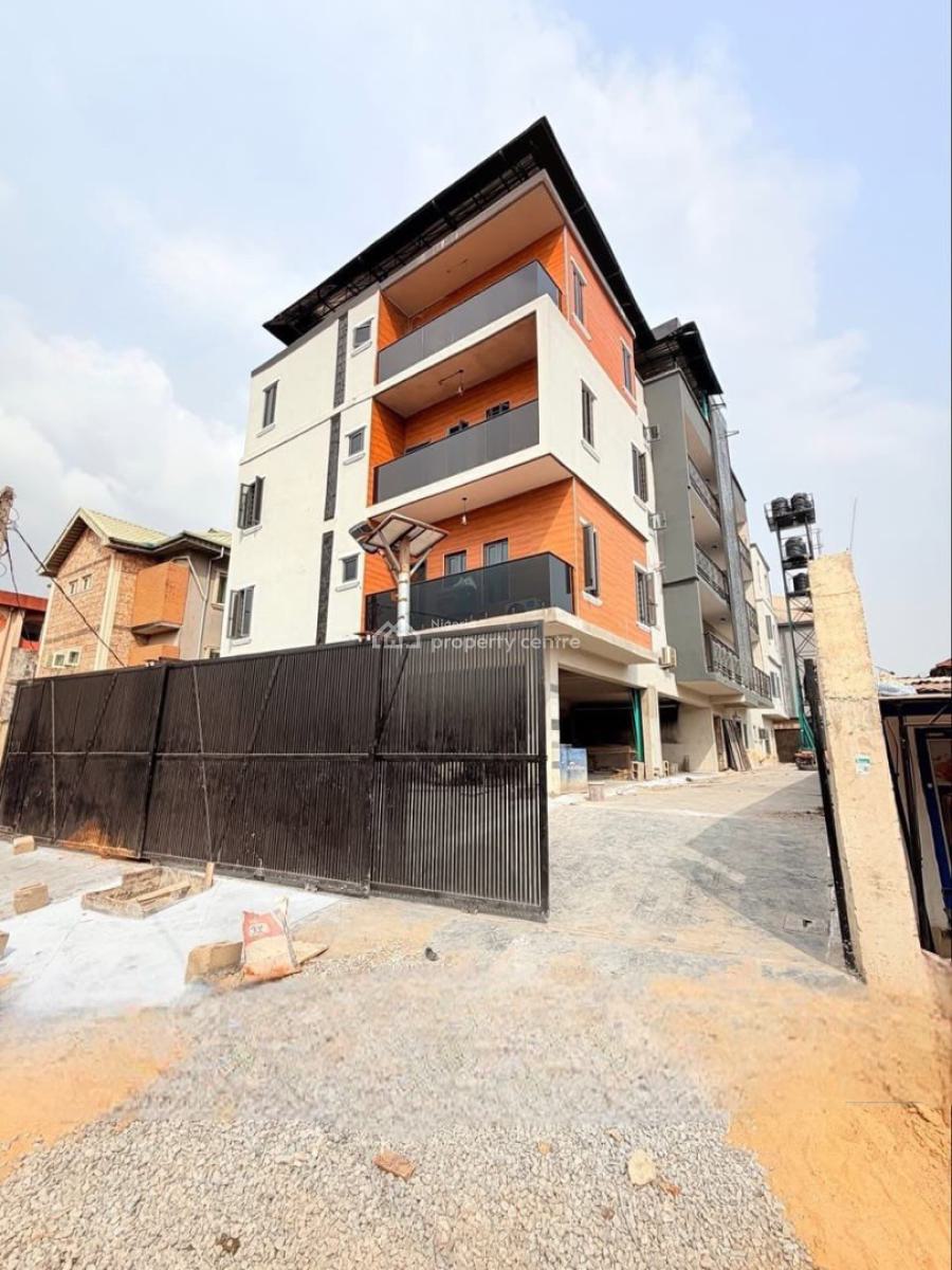 Exquisite 3 Bedroom Apartment in Serene Location, Yaba, Lagos, Flat / Apartment for Sale