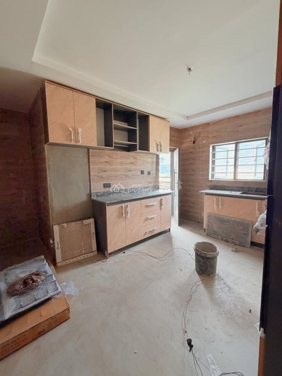 Exquisite 3 Bedroom Apartment in Serene Location, Yaba, Lagos, Flat / Apartment for Sale