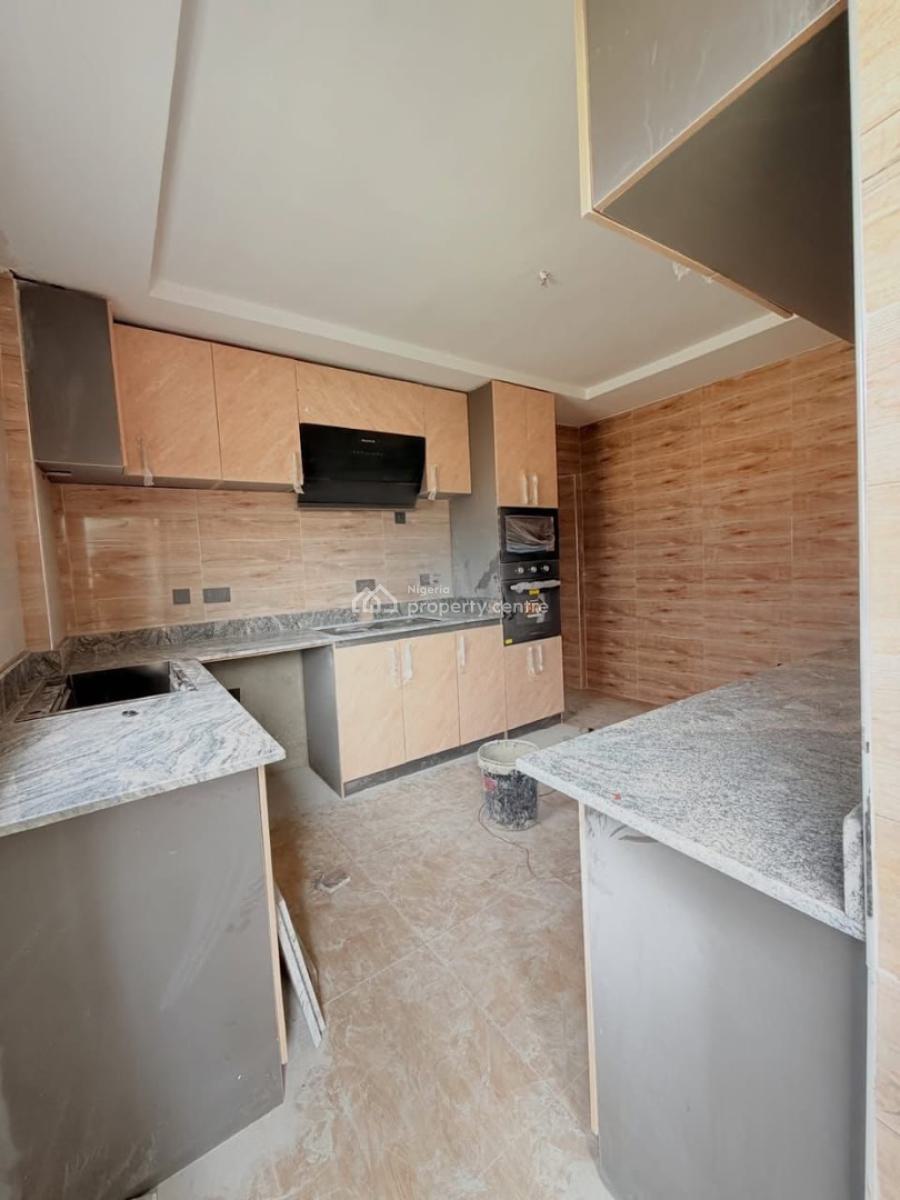 Exquisite 3 Bedroom Apartment in Serene Location, Yaba, Lagos, Flat / Apartment for Sale