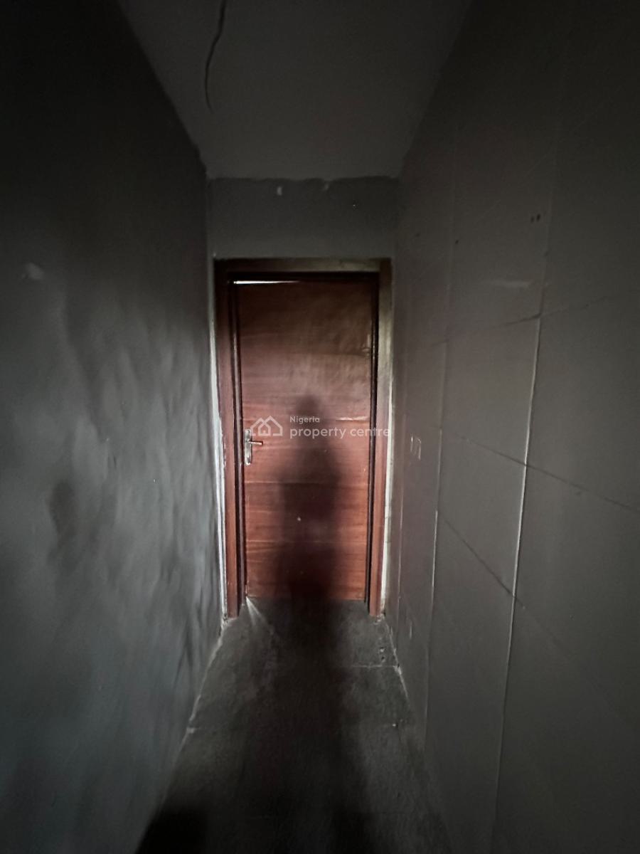 Luxury Room Self Contain, Abraham Adesanya Axis, Ajah, Lagos, Self Contain (single Rooms) for Rent