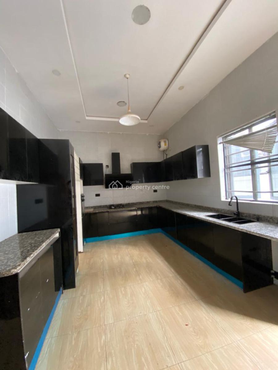 Spacious 5 Bedroom Fully Detached Duplex with Bq, Chevron, Lekki, Lagos, Detached Duplex for Sale