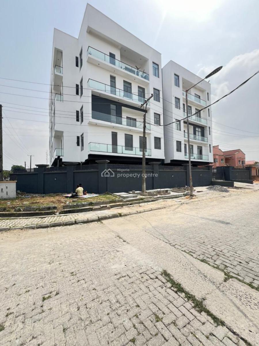 Standard 2 Bedroom Apartment with Gym and Elevator, Lekki Phase 1, Lekki, Lagos, Block of Flats for Sale