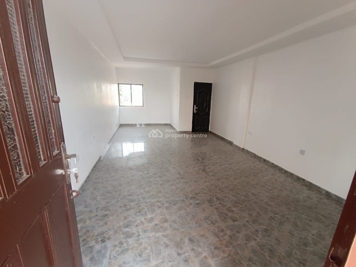 Clean and Spacious Office/shop Space, Mabushi, Abuja, Plaza / Complex / Mall for Rent