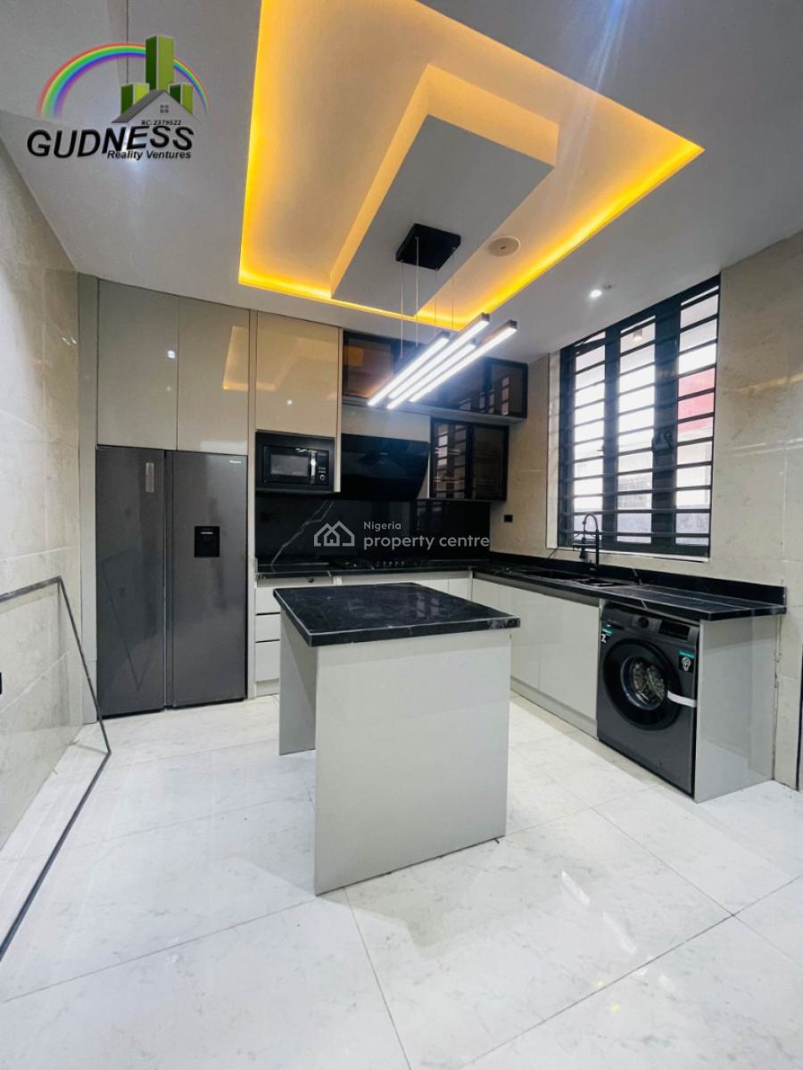 Brand New 5 Bedroom Fully Detached with Bq, Lekki Phase 1, Lekki, Lagos, Flat / Apartment for Sale