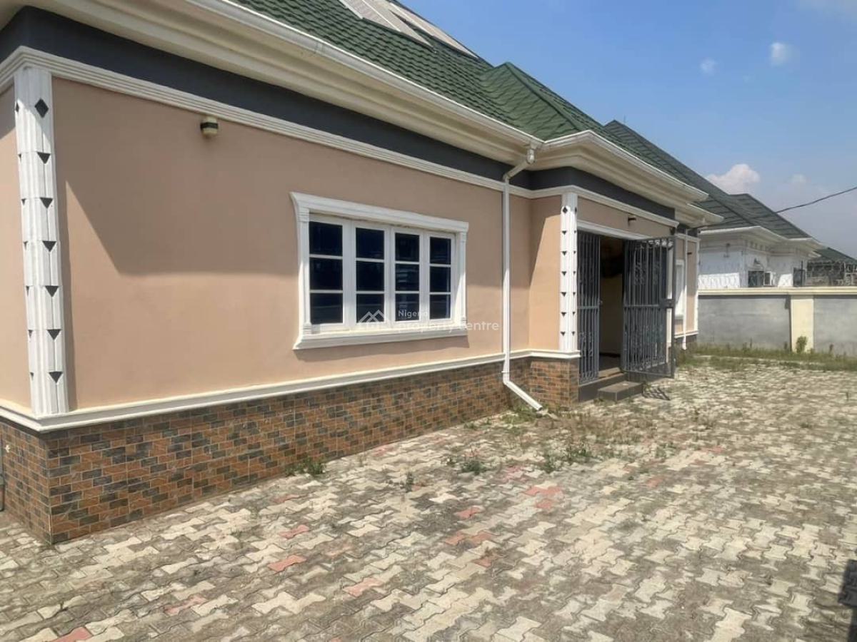 Excellent Spacious 4 Bedroom Bungalow, Von Road, Lugbe District, Abuja, Detached Bungalow for Sale