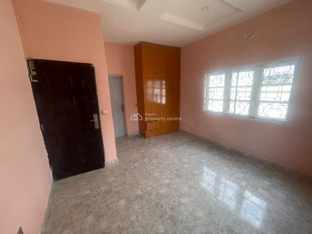 Excellent Spacious 4 Bedroom Bungalow, Von Road, Lugbe District, Abuja, Detached Bungalow for Sale