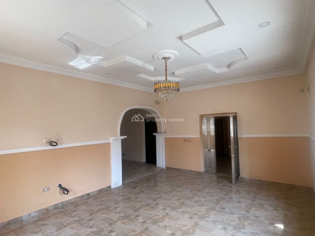 Excellent Spacious 4 Bedroom Bungalow, Von Road, Lugbe District, Abuja, Detached Bungalow for Sale