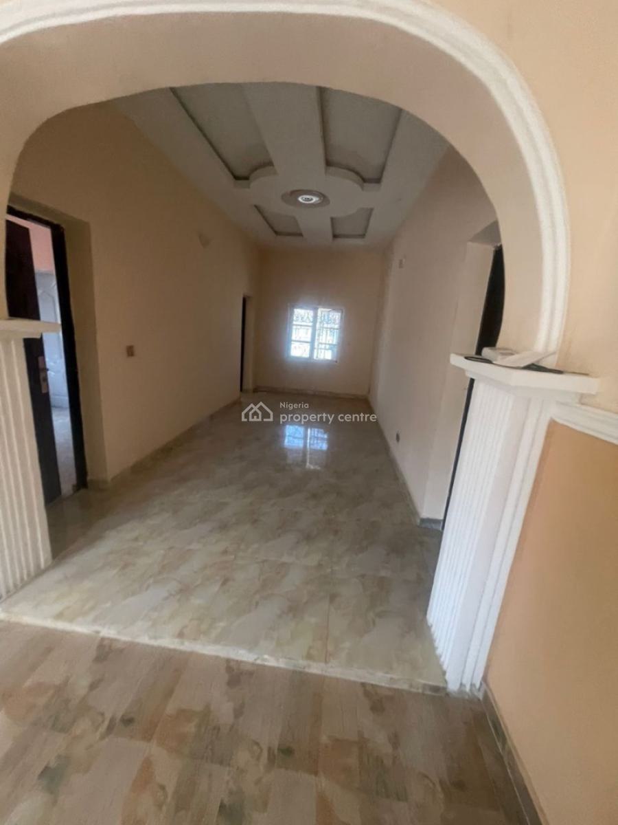 Excellent Spacious 4 Bedroom Bungalow, Von Road, Lugbe District, Abuja, Detached Bungalow for Sale