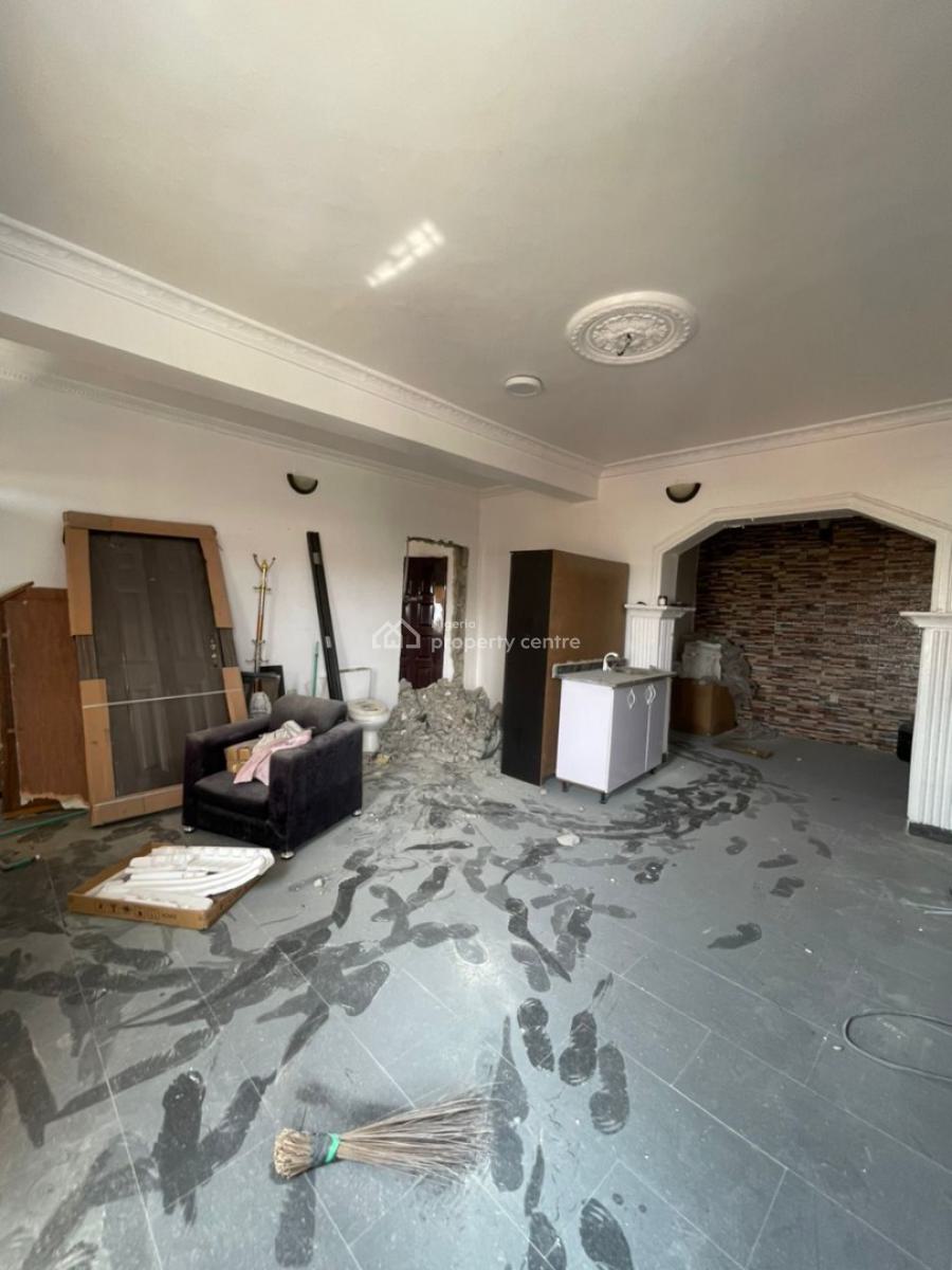 Big Mini Flat Well Standard, Igboefon, Lekki, Lagos, Mini Flat (room and Parlour) for Rent