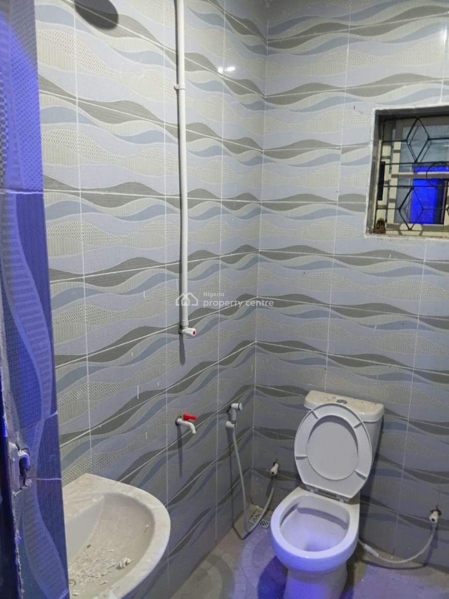 2 Bedroom Flats, Maternity Off Bayeku Road, Igbogbo, Ikorodu, Lagos, House for Rent