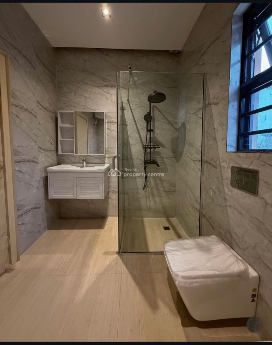 4  Bedrooms Semi Detached House with a Bq, Gbagada Phase 1, Gbagada, Lagos, Semi-detached Duplex for Sale