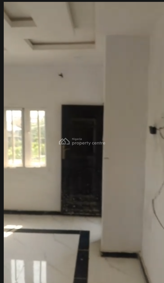 2 Bedroom Upstairs, Ogombo, Ajah, Lagos, Flat / Apartment for Rent