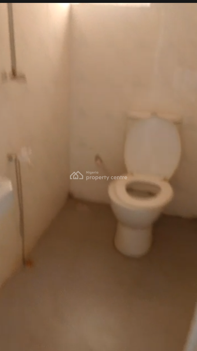 2 Bedroom Upstairs, Ogombo, Ajah, Lagos, Flat / Apartment for Rent