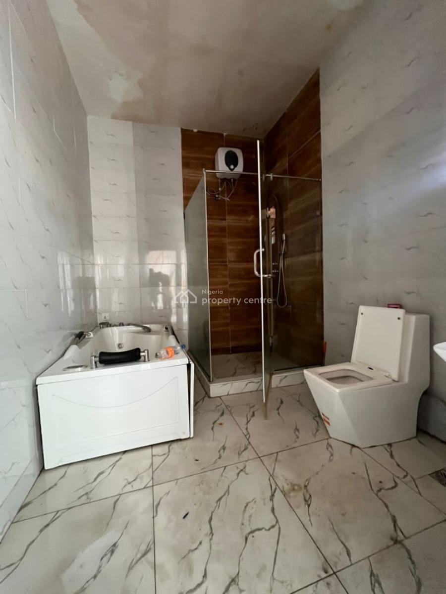 a Massive Master Bedroom with Kitchen.& 2 Balconies, Thomos Estate, Ajah, Lagos, Flat / Apartment for Rent