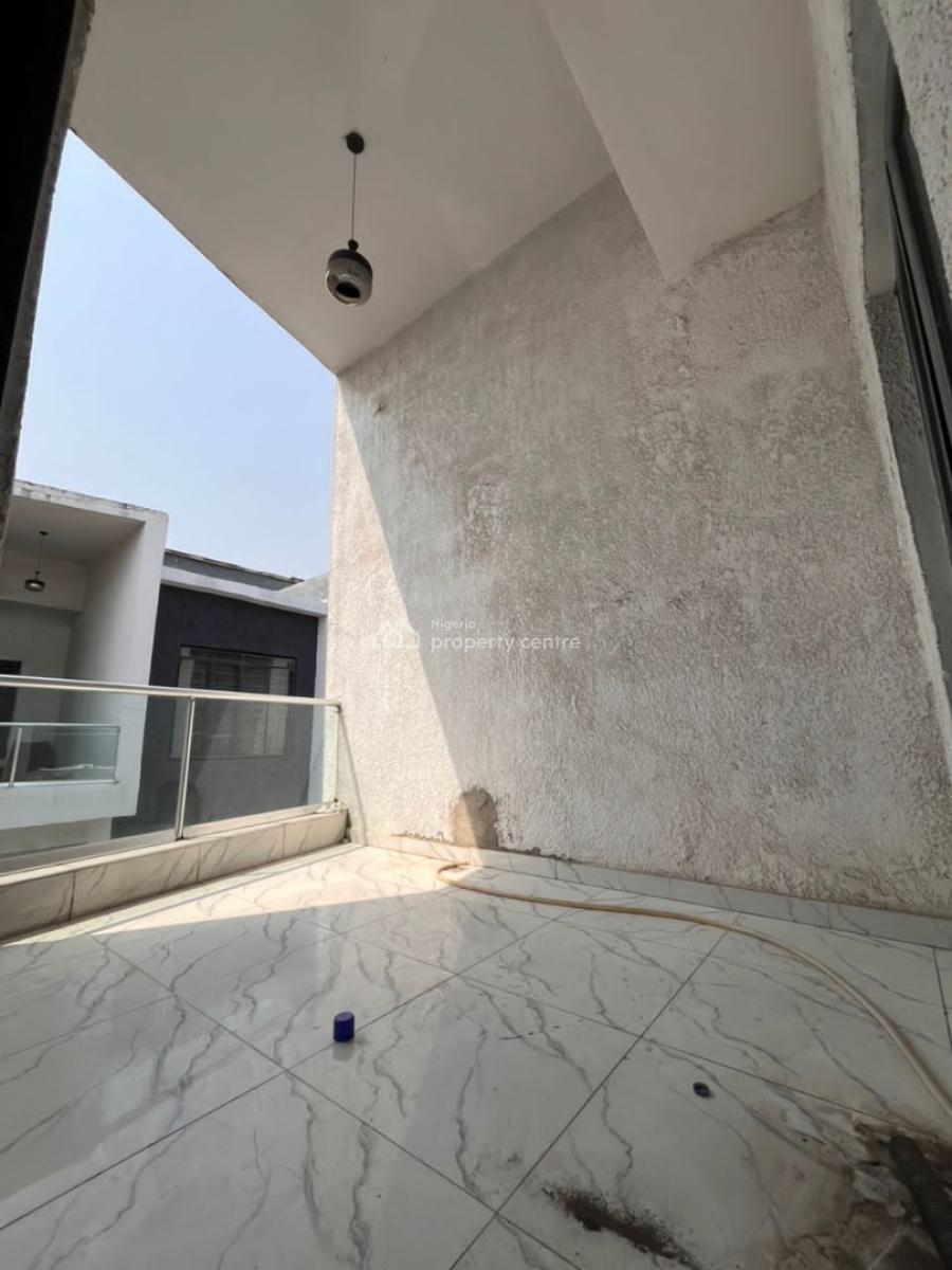 a Massive Master Bedroom with Kitchen.& 2 Balconies, Thomos Estate, Ajah, Lagos, Flat / Apartment for Rent