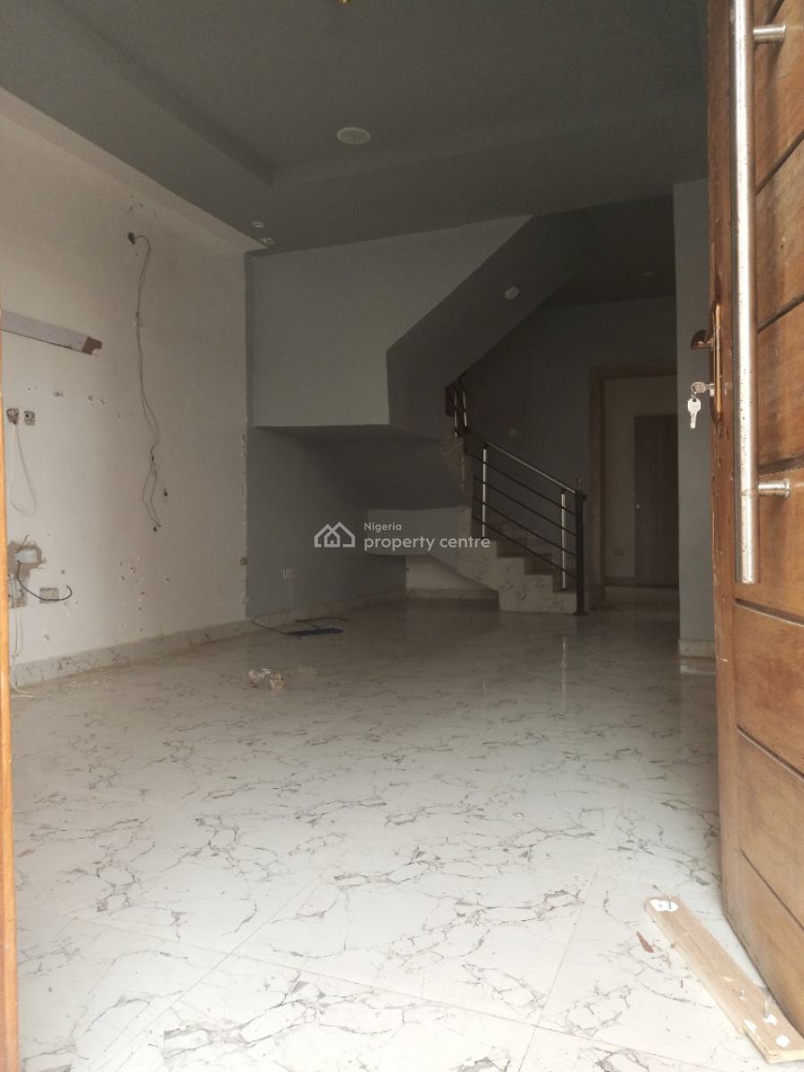 4 Bedroom Semi Detached with Spacious Rooms, Orchid Road, Lekki Phase 2, Lekki, Lagos, Semi-detached Duplex for Rent