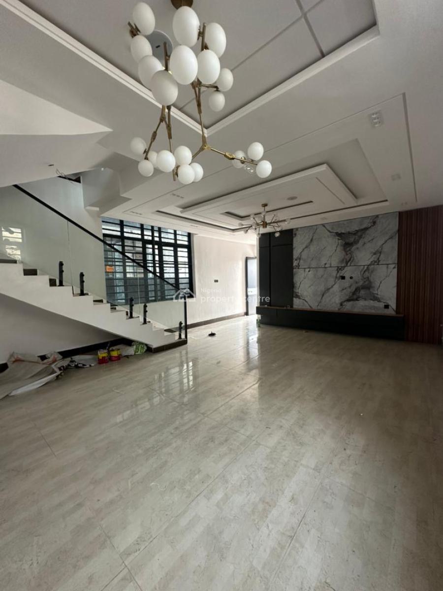 Spacious 5-bedroom Split-level House with Upstairs Bq, Lekki Phase 1, Lekki Phase 1, Lekki, Lagos, Flat / Apartment for Rent