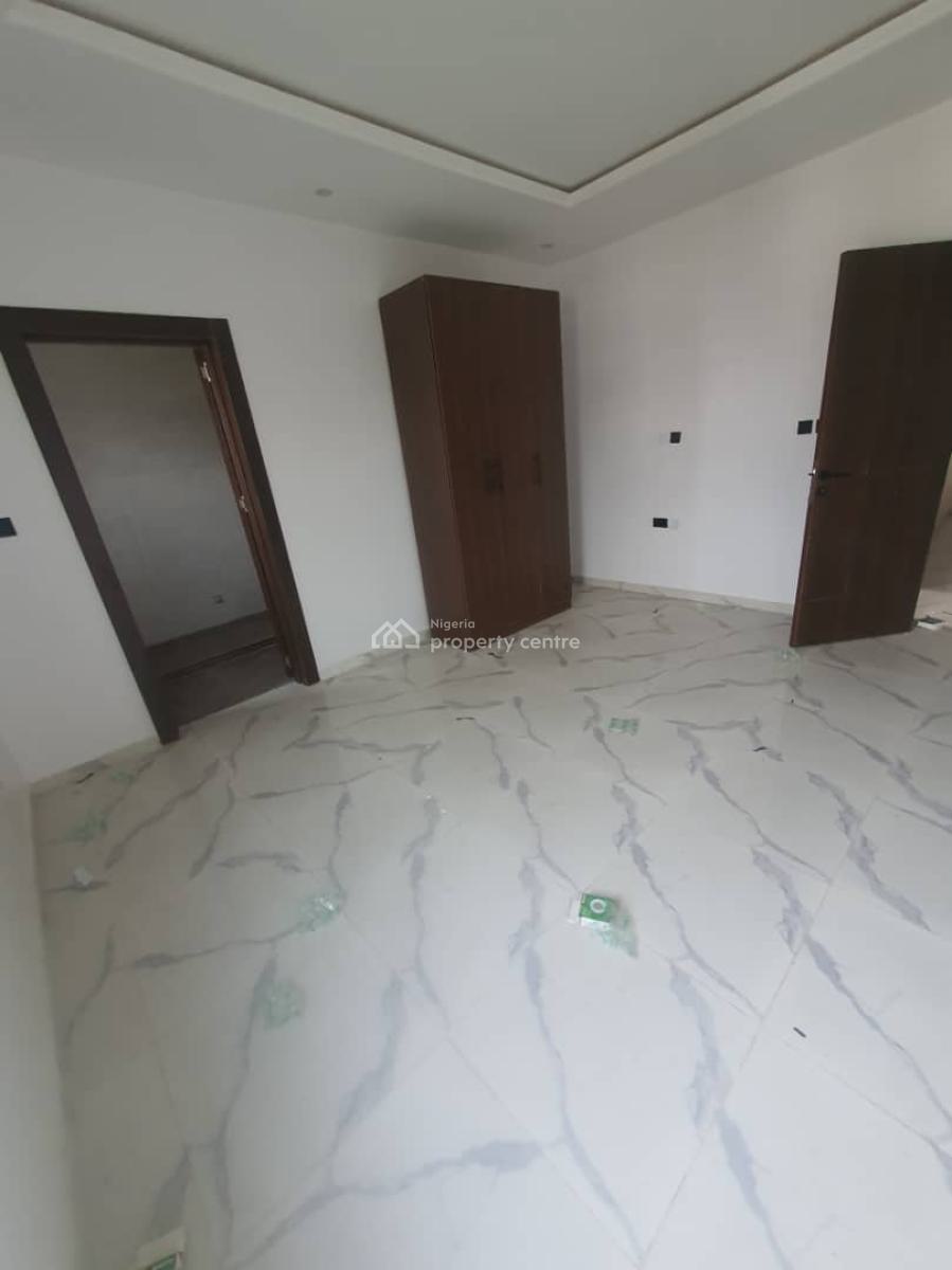 Newly Built Spacious & Standard 2-bedrooms Flat Downstairs, Ologolo, Lekki, Lagos, Flat / Apartment for Rent