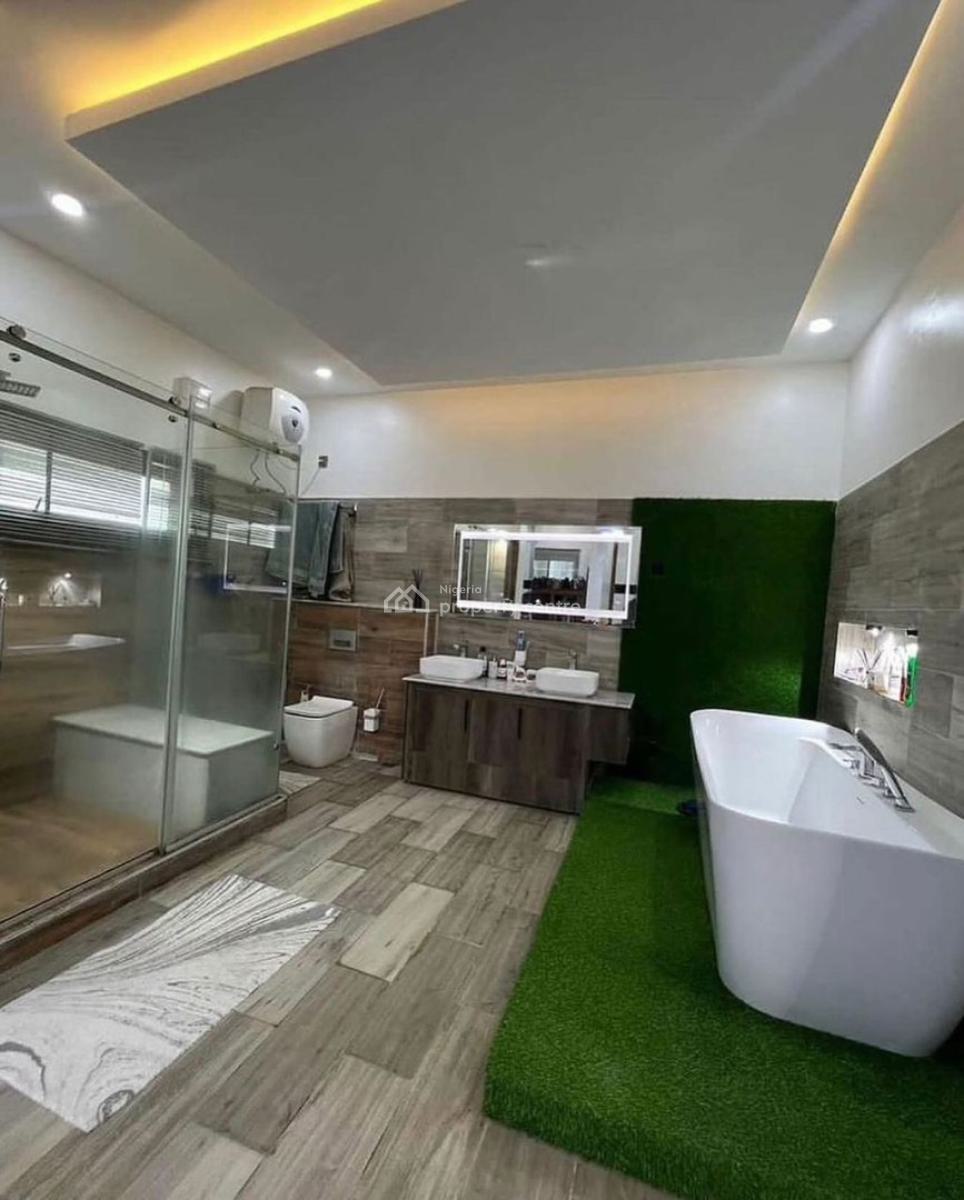 Sweetest Luxurious Fully Furnished Home 5 Bedrooms Duplex with Bq, Main Guzape, Guzape District, Abuja, Detached Duplex for Sale