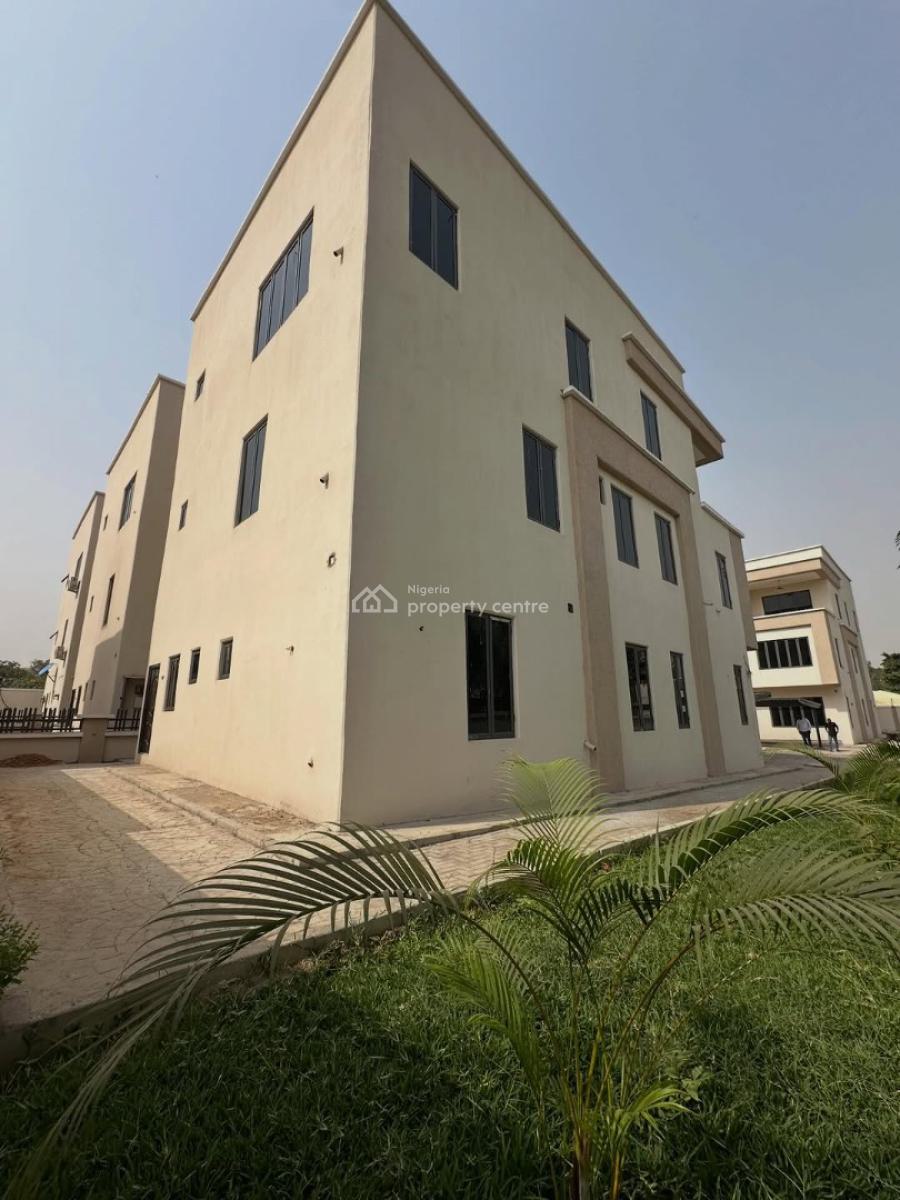 5 Bedroom Detached Duplex with a Room Bq, Wuse, Abuja, Detached Duplex for Sale