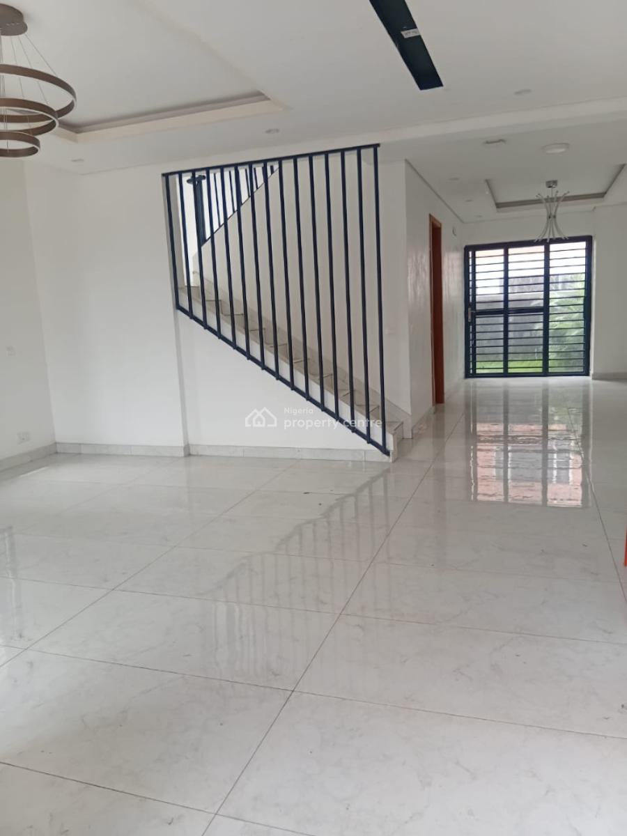 5 Bedroom Semidetached Duplex, Periwinkle Estate, Lekki Phase 1, Lekki, Lagos, Semi-detached Duplex for Rent