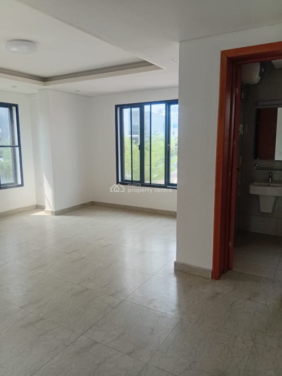 5 Bedroom Semidetached Duplex, Periwinkle Estate, Lekki Phase 1, Lekki, Lagos, Semi-detached Duplex for Rent