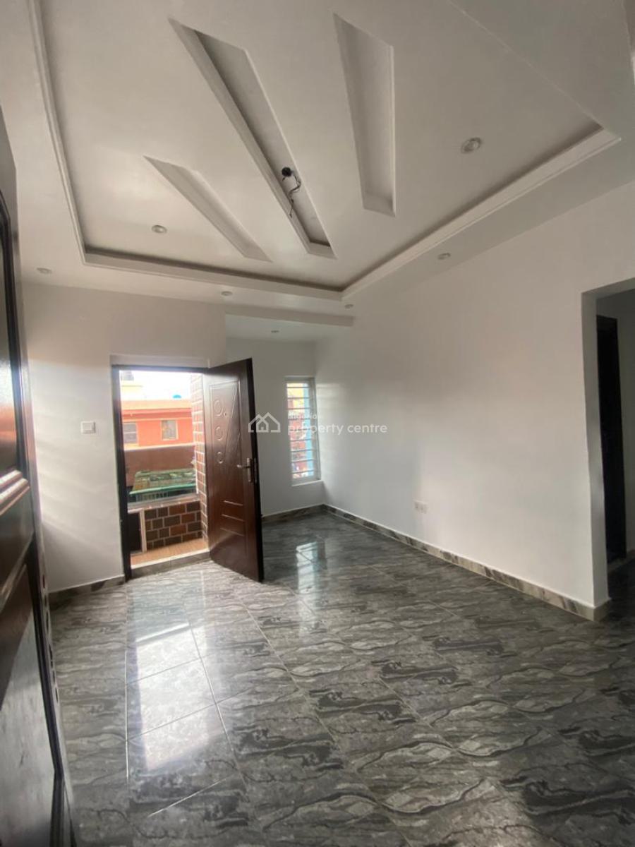 Newly Renovated Very Clean 2 Bedroom Flat Upstairs, Off Randle Avenue, Ojuelegba, Surulere, Lagos, House for Rent