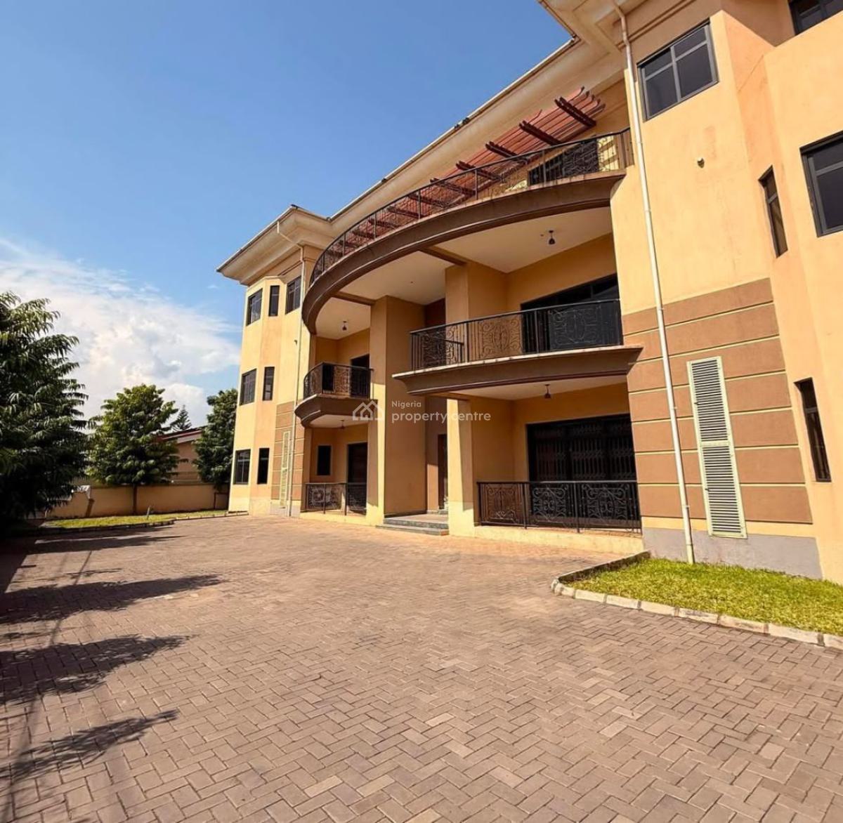 Brand New Three Bedroom Apartment Available, Maitama District, Abuja, Flat / Apartment for Sale