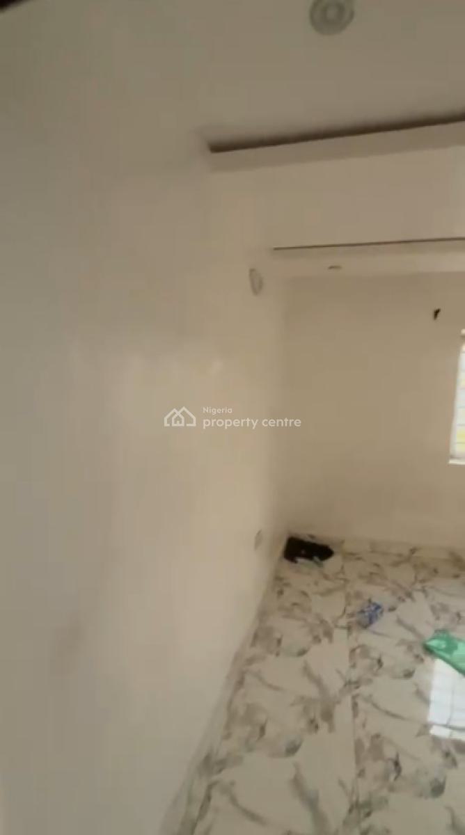 Well Maintained 2 Bedroom Flat, Gbetu New Road, Awoyaya, Ibeju Lekki, Lagos, Flat / Apartment for Rent