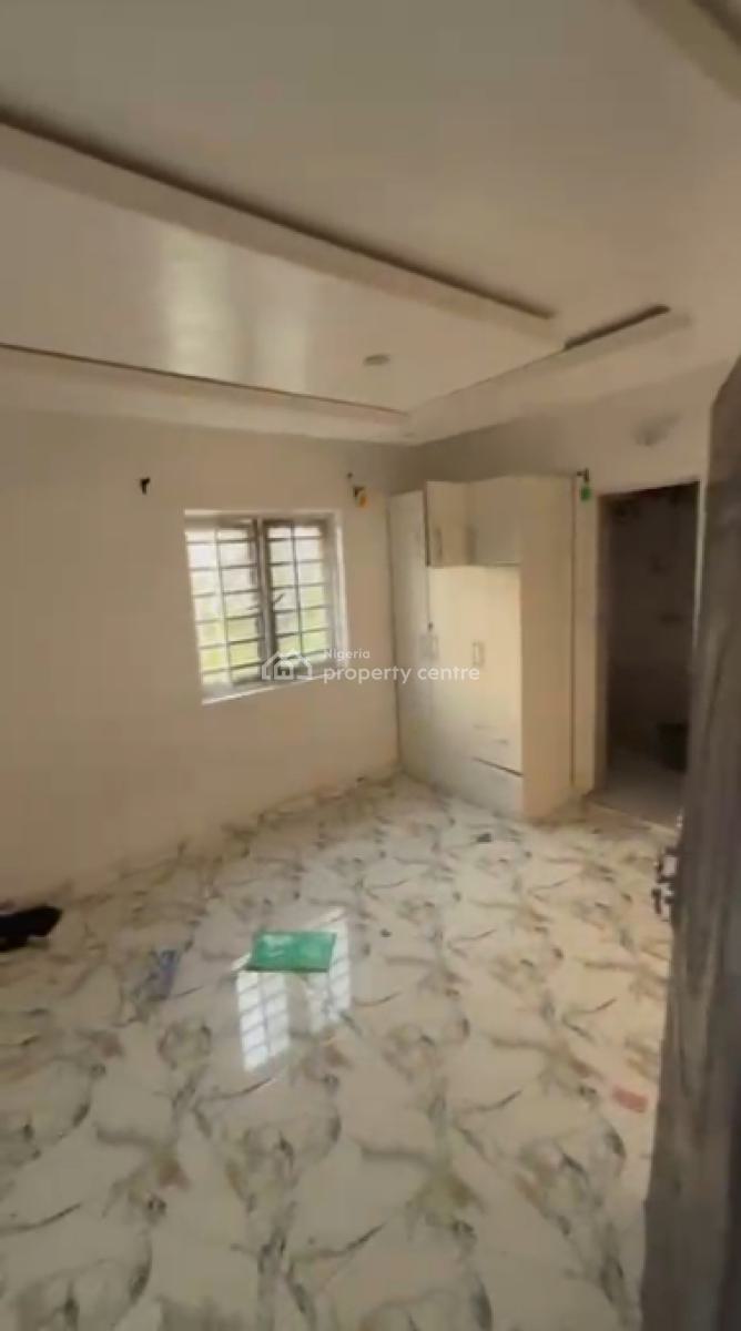 Well Maintained 2 Bedroom Flat, Gbetu New Road, Awoyaya, Ibeju Lekki, Lagos, Flat / Apartment for Rent