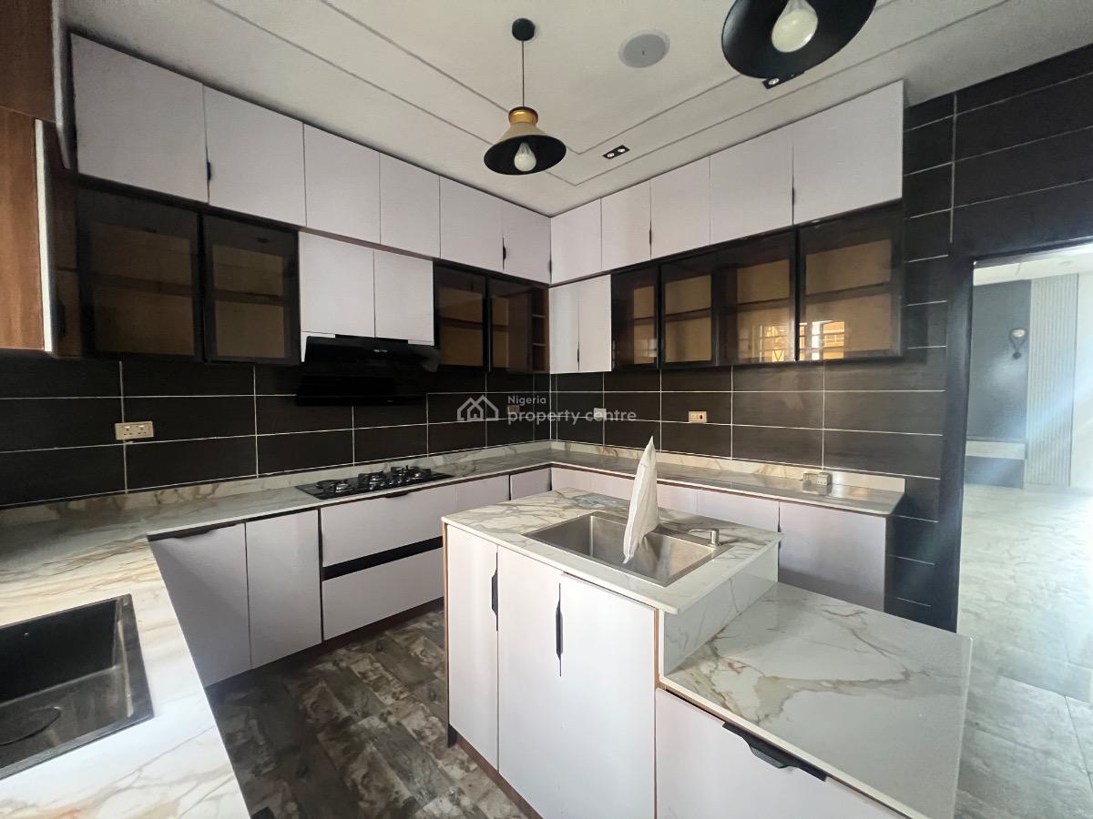5 Bedroom Fully Detached Detached Duplex, Regional Estate, Osapa, Lekki, Lagos, Detached Duplex for Sale