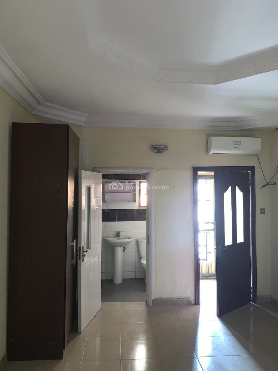 4 Bedroom Semi Detached House (self Service, Self Compound), Lekki Phase 1, Lekki, Lagos, Semi-detached Duplex for Rent