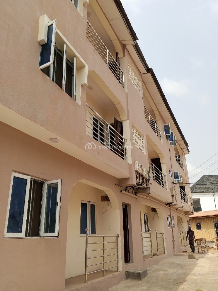 Newly Renovated 2 Bedroom, Okeafa Bus Stop., Oke Afa, Isolo, Lagos, Flat / Apartment for Rent
