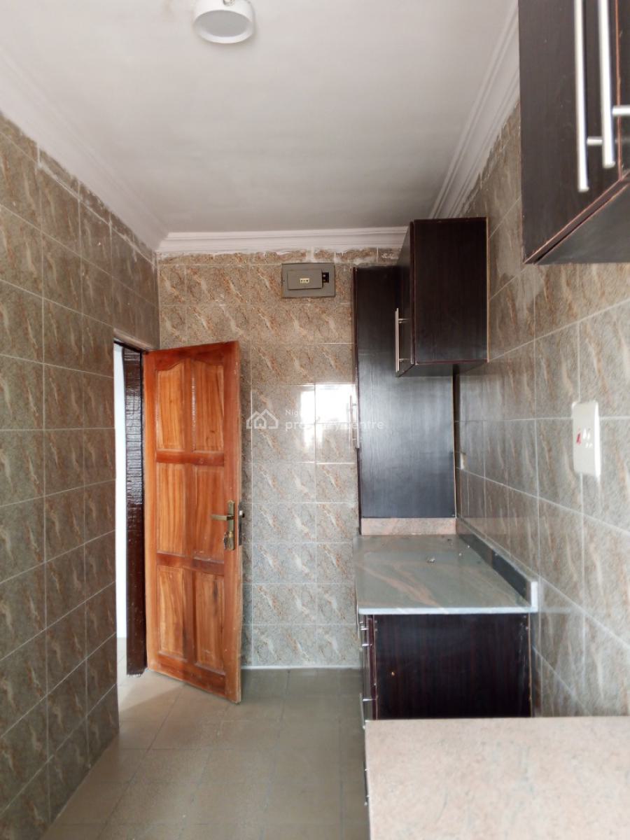 Newly Renovated 2 Bedroom, Okeafa Bus Stop., Oke Afa, Isolo, Lagos, Flat / Apartment for Rent
