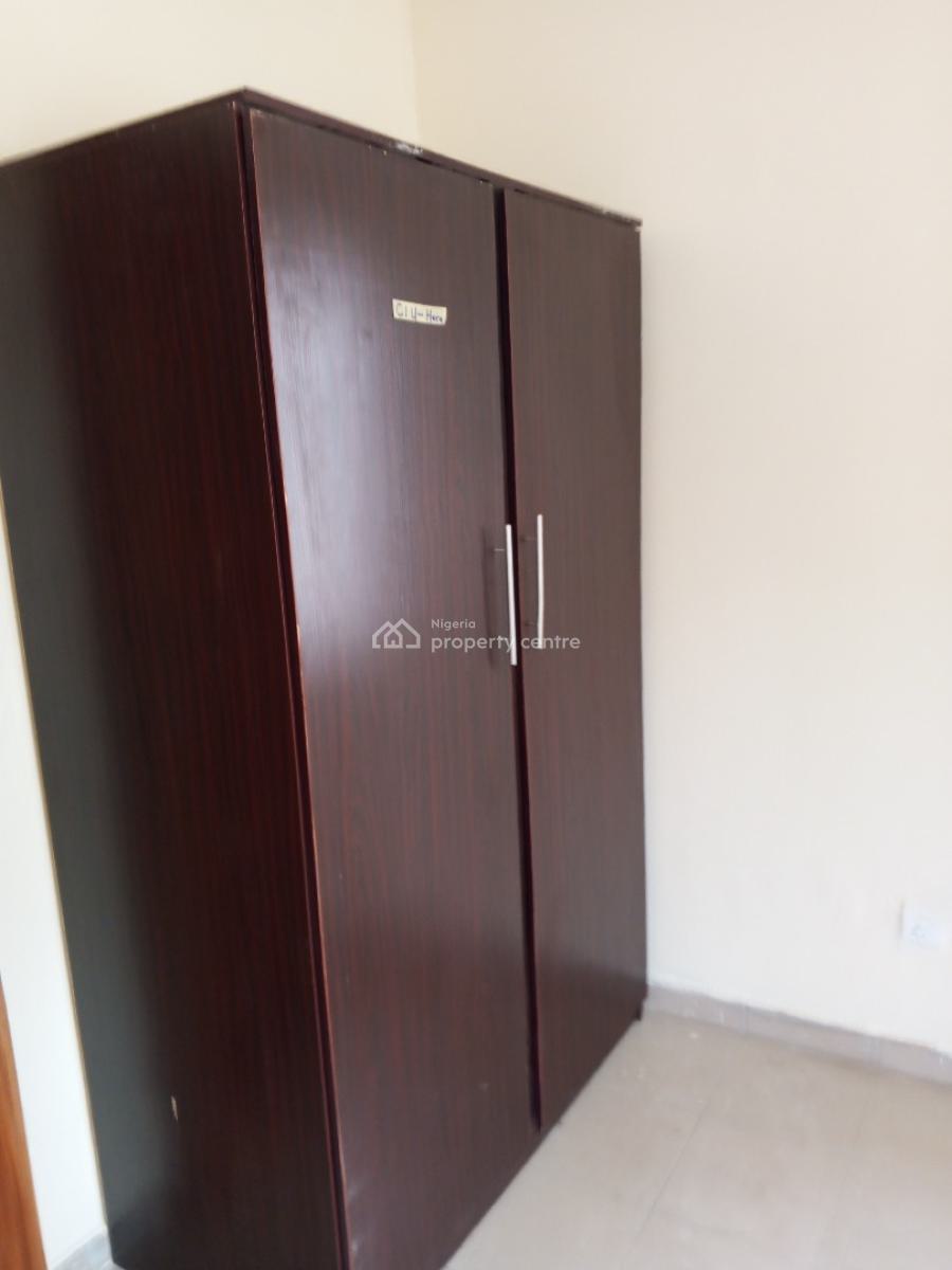Newly Renovated 2 Bedroom, Okeafa Bus Stop., Oke Afa, Isolo, Lagos, Flat / Apartment for Rent