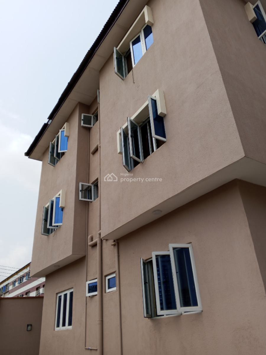 Newly Renovated 2 Bedroom, Okeafa Bus Stop., Oke Afa, Isolo, Lagos, Flat / Apartment for Rent